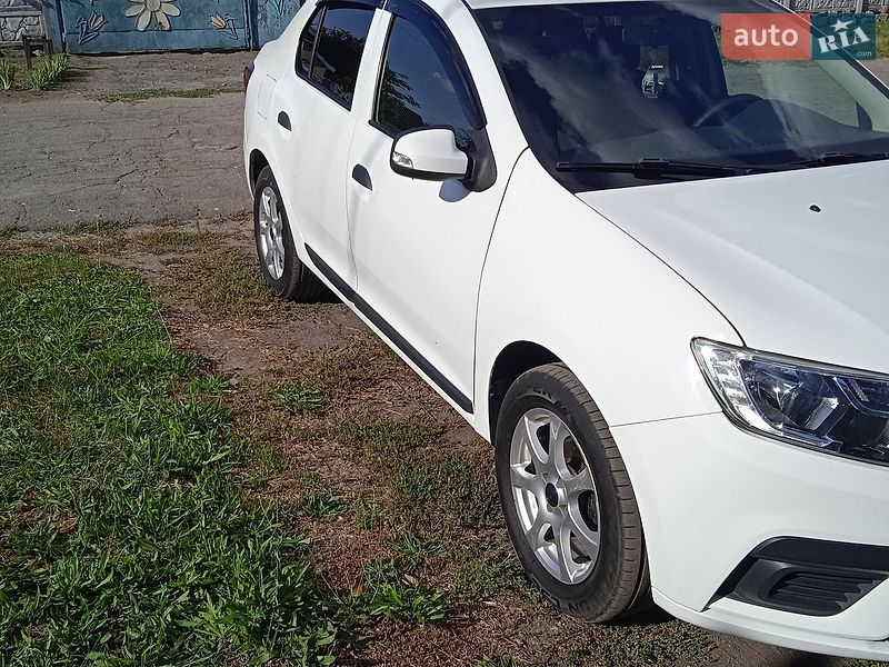 Седан Renault Logan 2019 в Украинке