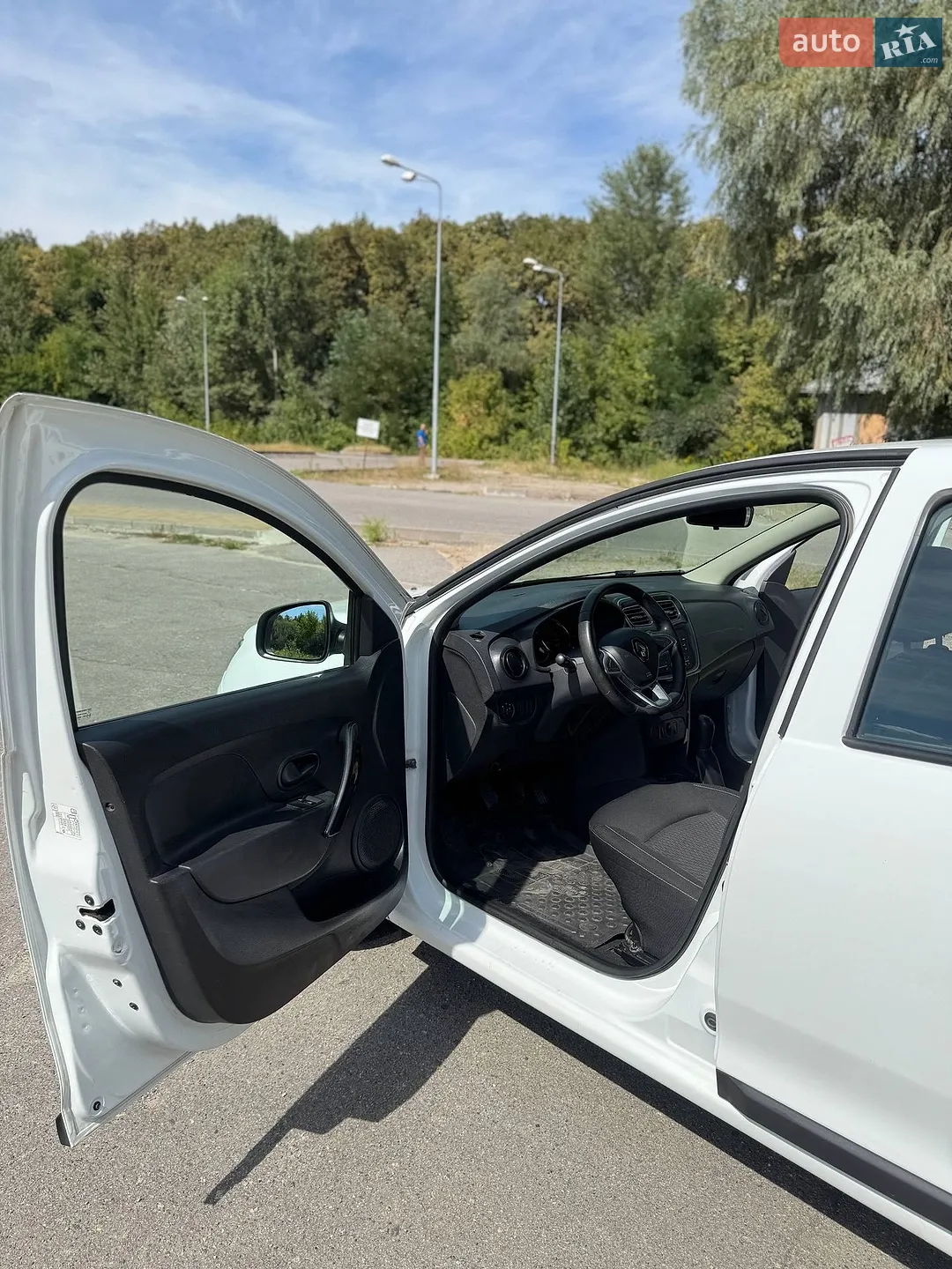 2019 Renault Logan - мініатюра 6