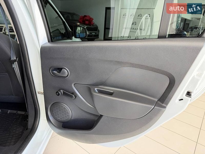Седан Renault Logan 2020 в Виннице фото 50 Седан Renault Logan 2020 в Виннице