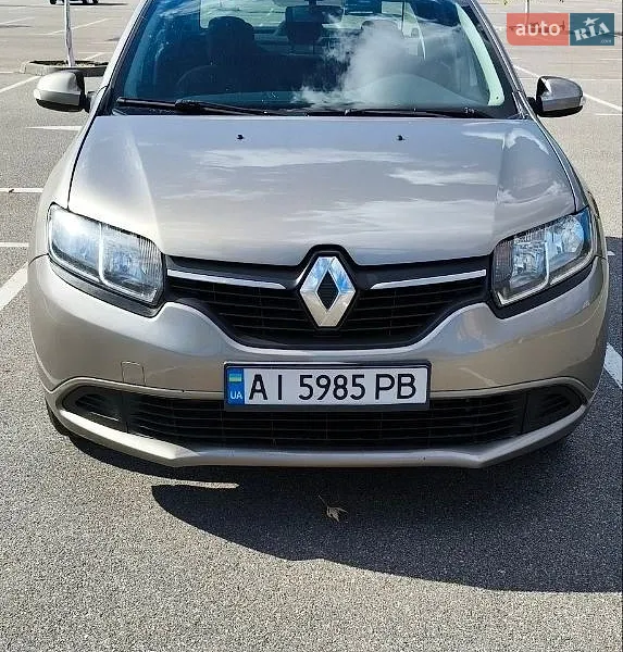Renault Logan 2013