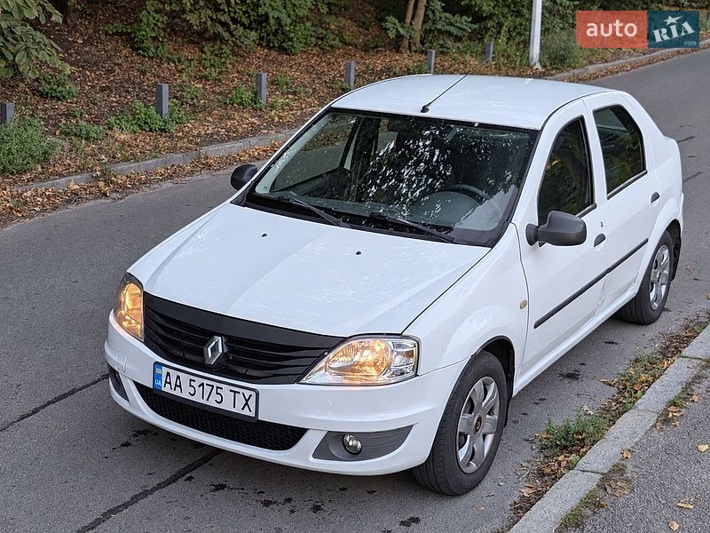 Седан Renault Logan 2011 в Киеве