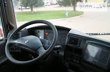 Тягач Renault Magnum 2000 в Ровно