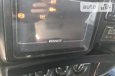 Тягач Renault Magnum 2000 в 