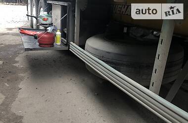 Тягач Renault Magnum 2000 в 