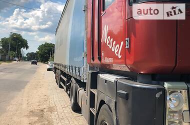 Тягач Renault Magnum 2004 в 