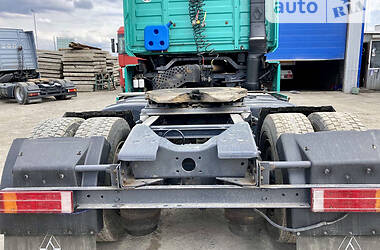 Тягач Renault Magnum 2000 в 