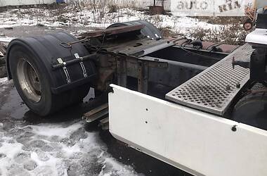 Тягач Renault Magnum 2000 в 