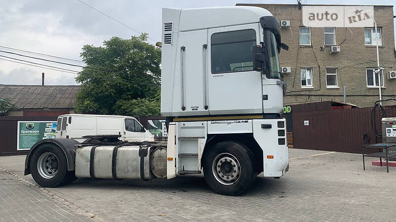 Тягач Renault Magnum 2009 в Николаеве