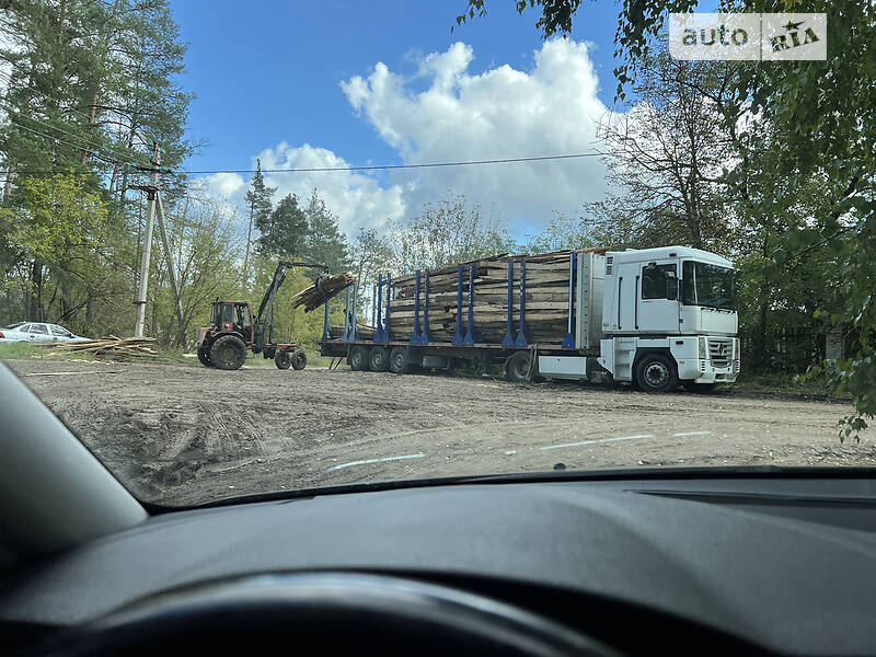 Лесовоз / Сортиментовоз Renault Magnum 2002 в Обухове
