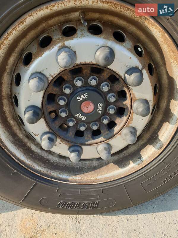 Тягач Renault Magnum 2008 в Львове