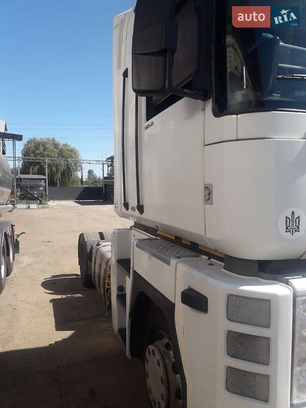 Тягач Renault Magnum 2006 в Харькове