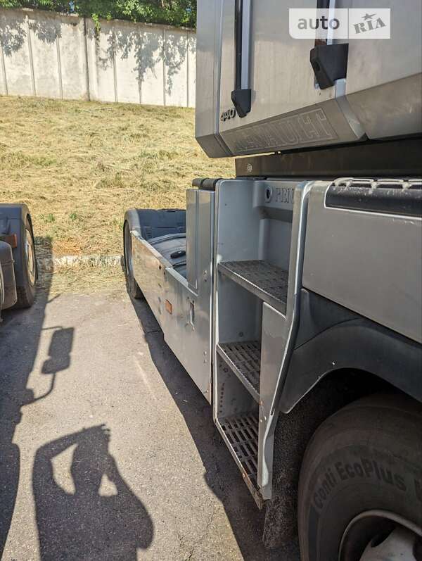 Тягач Renault Magnum 2003 в Запорожье