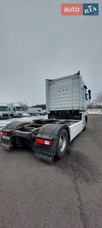 Тягач Renault Magnum 2012 в Ужгороде