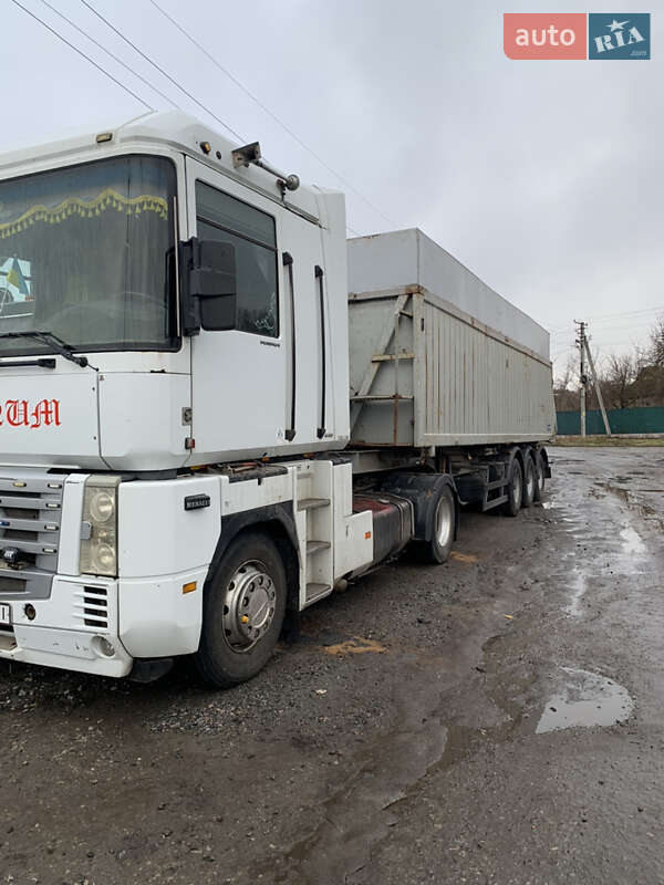 Самоскид Renault Magnum 2004 в Недригайліву