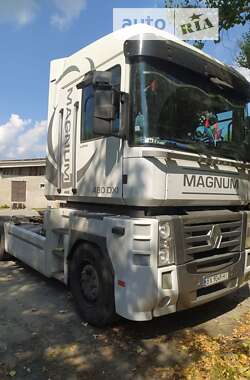 Тягач Renault Magnum 2012 в 