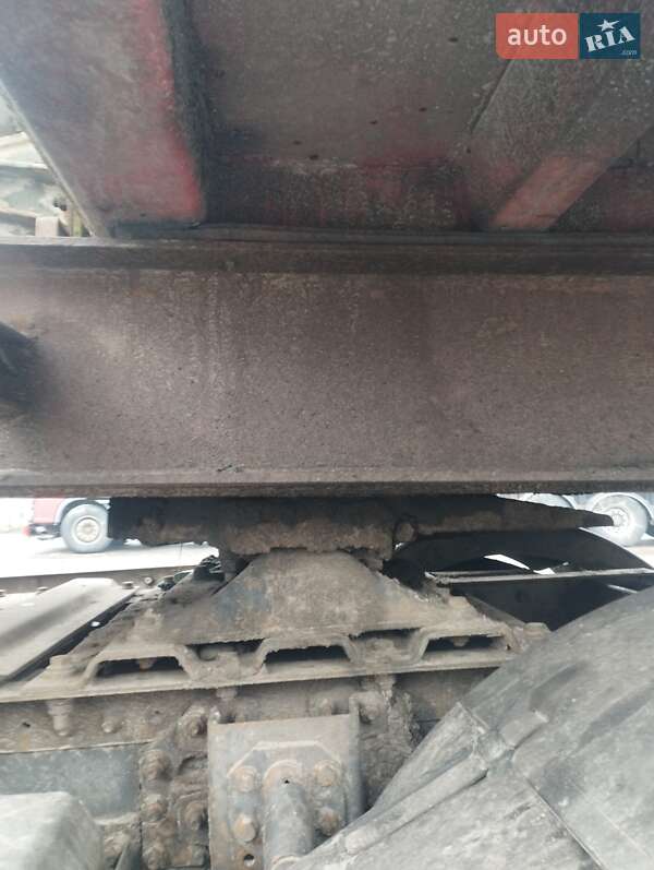 Тягач Renault Magnum 2004 в Лубнах