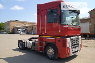 Тягач Renault Magnum 2010 в 