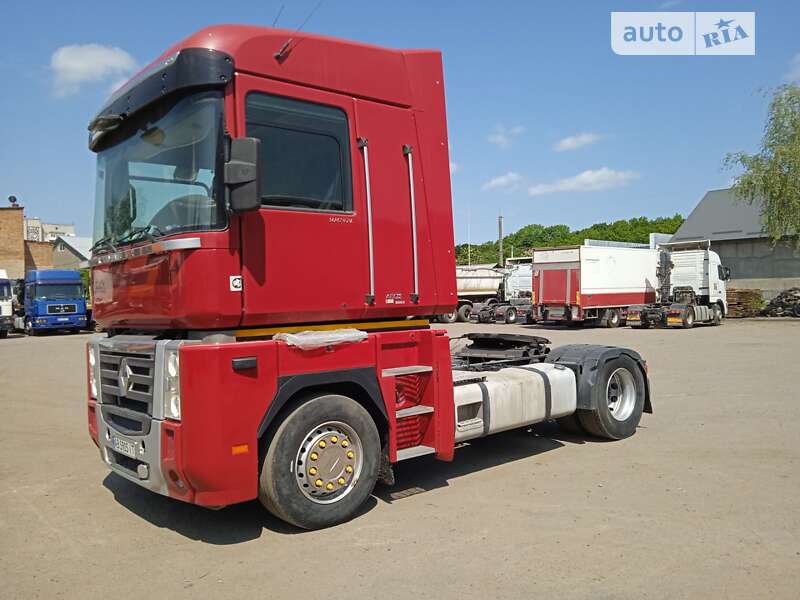 Тягач Renault Magnum 2010 в Вінниці