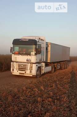 Тягач Renault Magnum 2004 в 