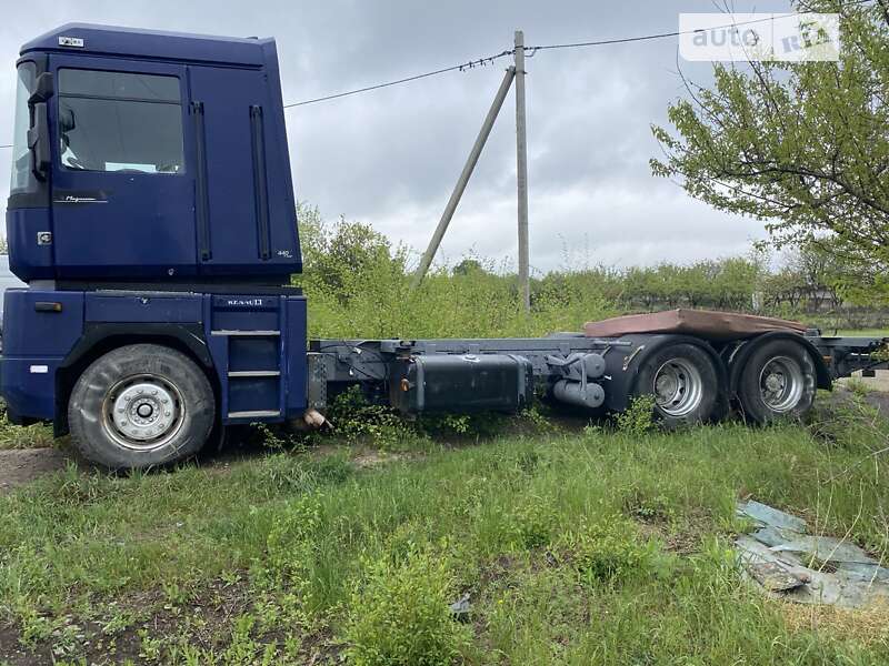 Контейнеровоз Renault Magnum 1997 в Южноукраинске