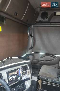 Тягач Renault Magnum 2005 в 