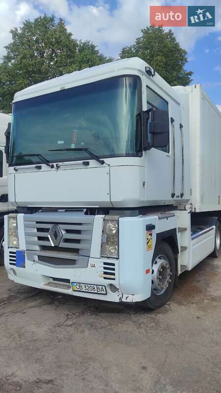 Renault Magnum 2005