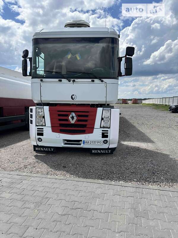 Зерновоз Renault Magnum 2006 в Нежине