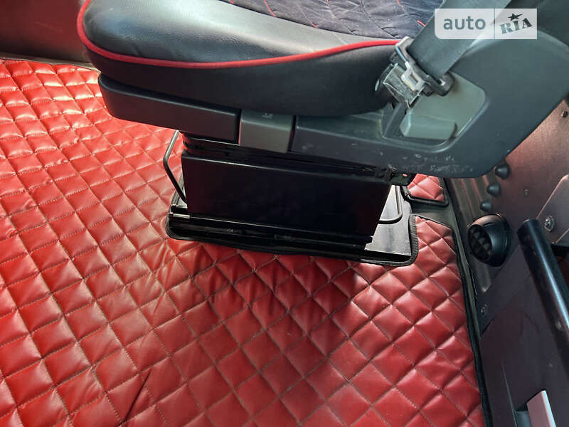 Тягач Renault Magnum 2009 в Овручі