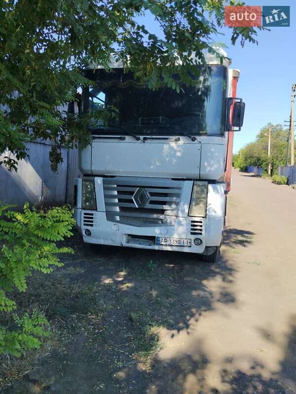 Renault Magnum 2005