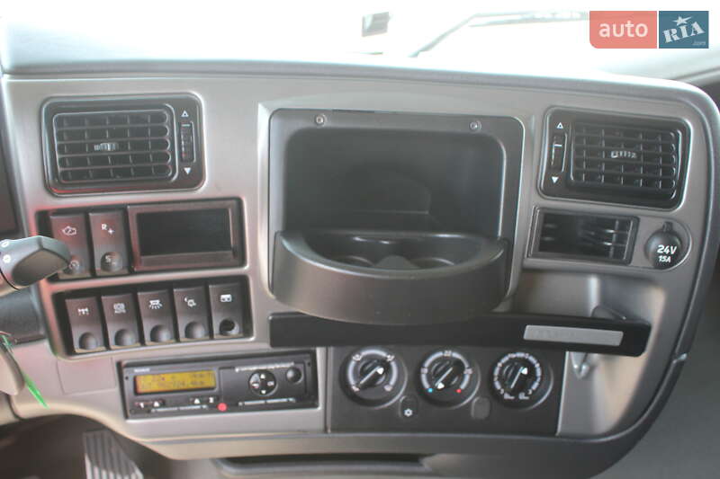 Тягач Renault Magnum 2010 в Хусті