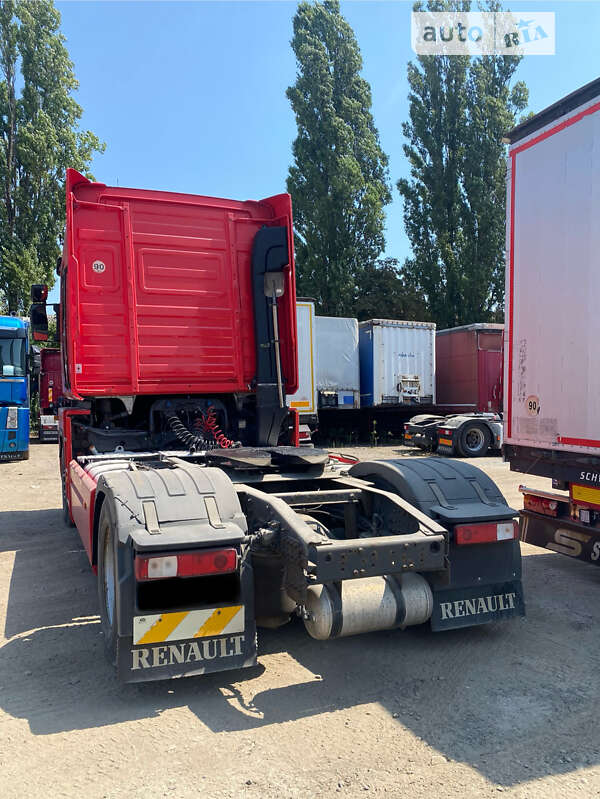 Тягач Renault Magnum 2012 в Ужгороде
