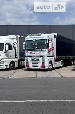 Тягач Renault Magnum 2011 в 
