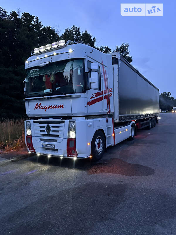 Тягач Renault Magnum 2011 в Иршаве