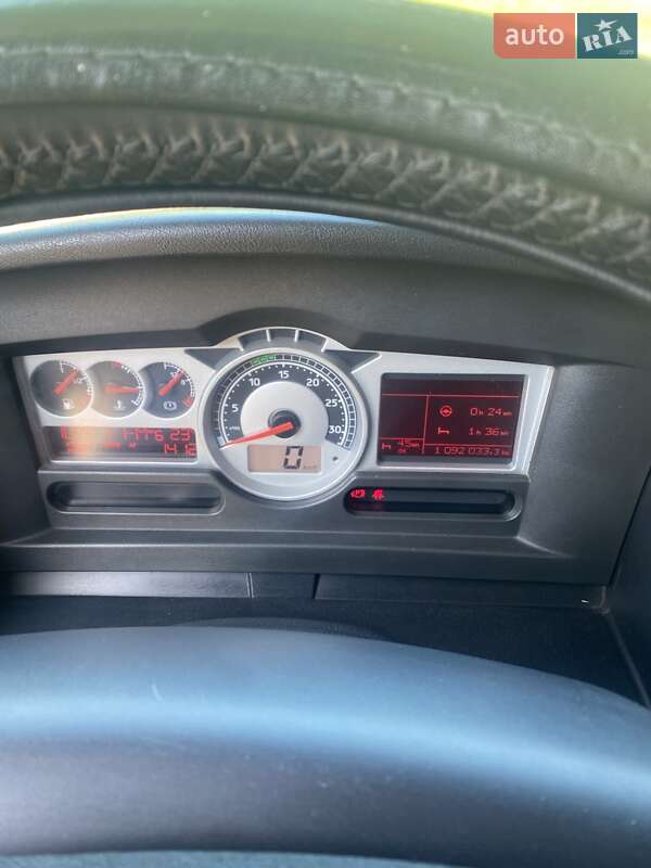 Тягач Renault Magnum 2012 в Рівному