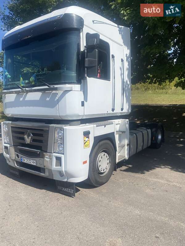 Тягач Renault Magnum 2012 в Рівному