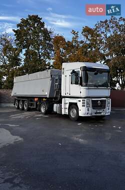 Тягач Renault Magnum 2012 в 