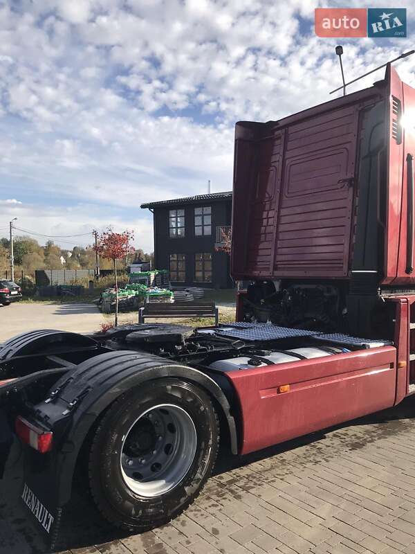 Тягач Renault Magnum 2008 в Львове