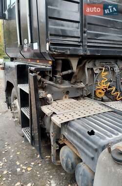 Тягач Renault Magnum 2008 в 