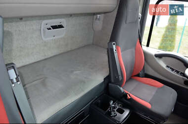 Тягач Renault Magnum 2012 в 