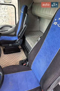 Тягач Renault Magnum 2010 в 