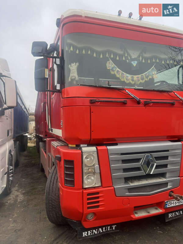Тягач Renault Magnum 2004 в Балте