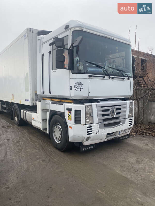 Тягач Renault Magnum 2004 в Чернигове