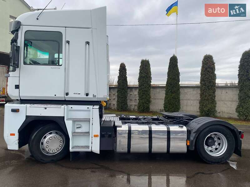 Тягач Renault Magnum 2011 в Ровно