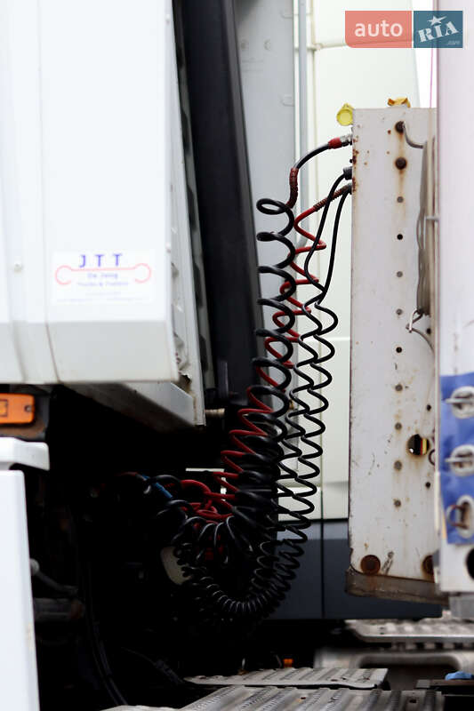 Тентованый Renault Magnum 2007 в Луцке