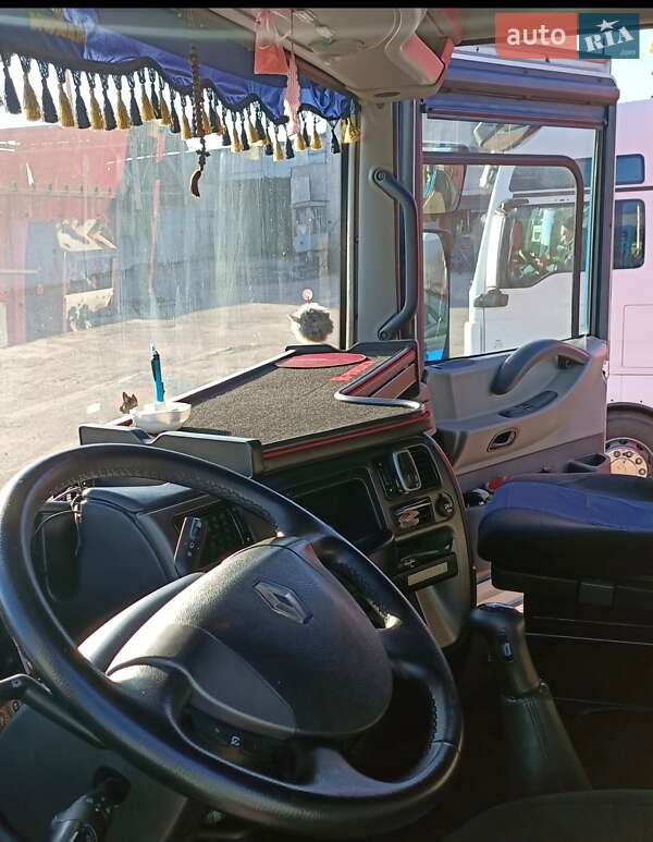 Тягач Renault Magnum 2010 в Чернигове