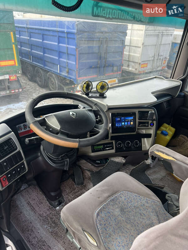 Тягач Renault Magnum 2006 в Жашкове