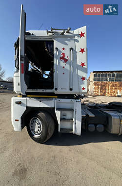Тягач Renault Magnum 2007 в 