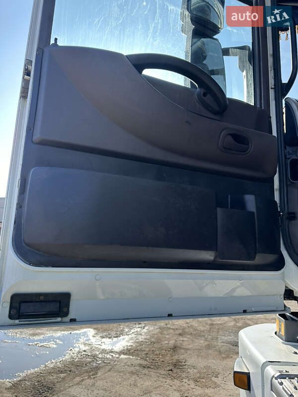 Тягач Renault Magnum 2007 в Запорожье