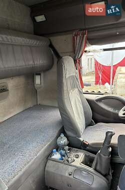 Тягач Renault Magnum 2002 в 