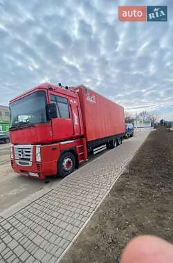 Грузовой фургон Renault Magnum 2003 в 